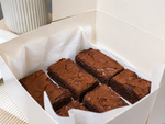 Load image into Gallery viewer, Chocolate Brownie Sharing Box
